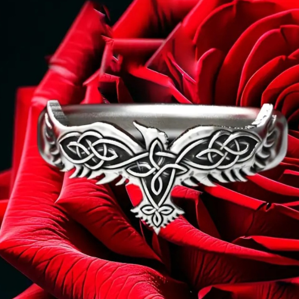 Celtic Raven Witch’s Knot Ring