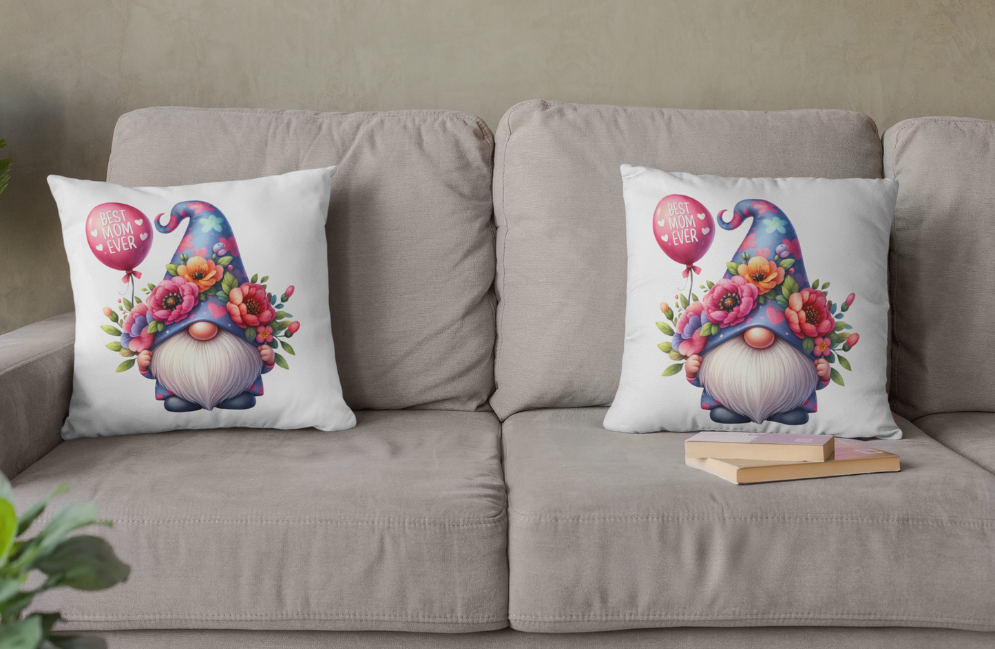 Gnome Best Mom Ever Throw Pillow