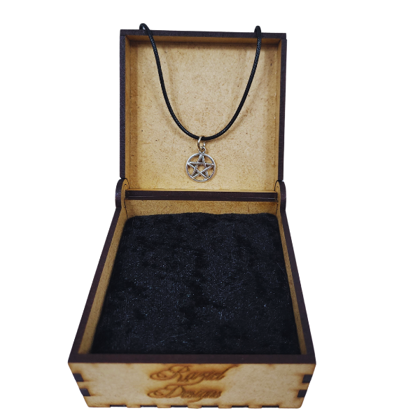 Sacred Pentagram Necklace โจ๐ฎ