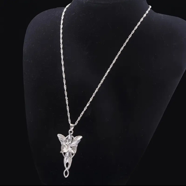 Arwen’s Evenstar: The Elven Light Necklace